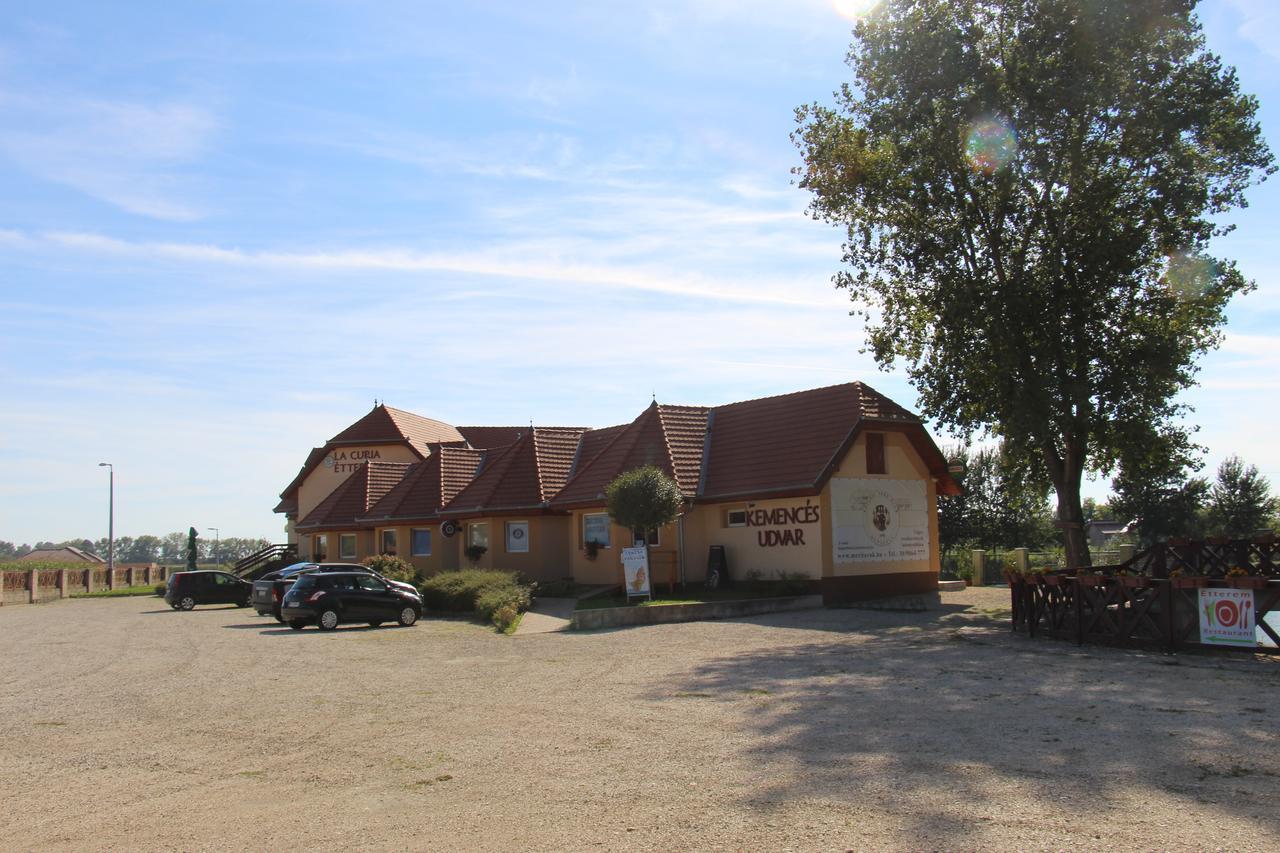 Bed & Breakfast La Curia Panzio Dunaszeg